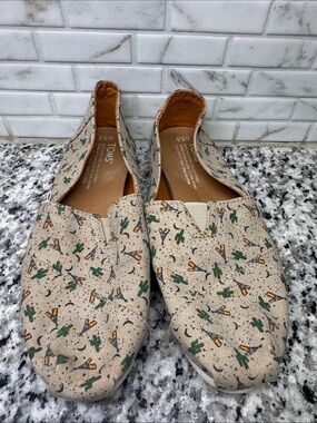 TOMS Beige Canvas Slip-On with Cactus & Teepee Print